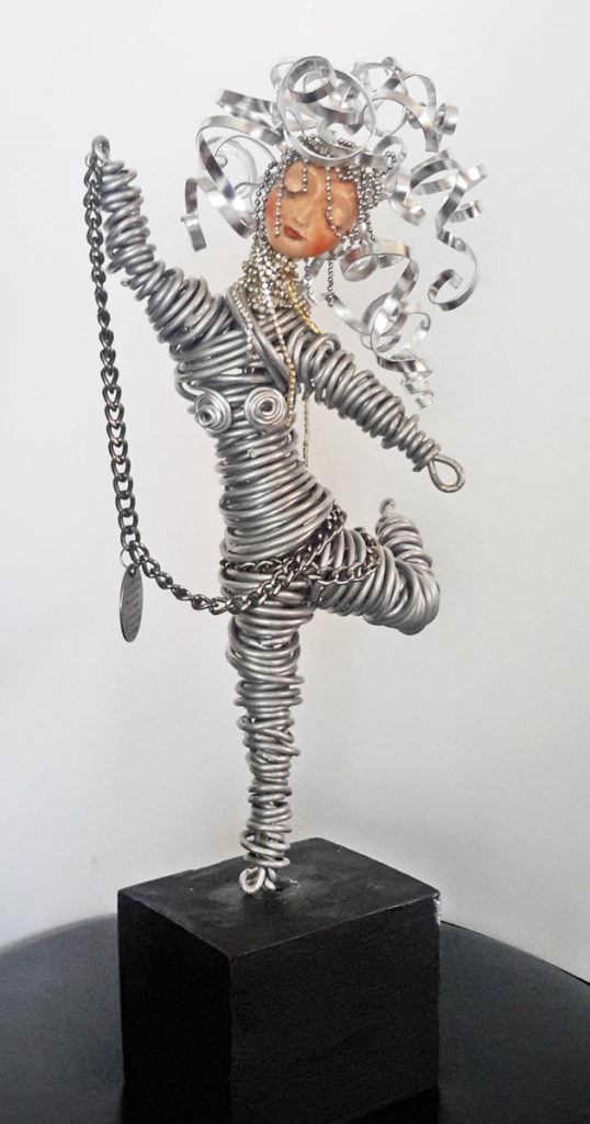 04.09.20-curly-hair-wire